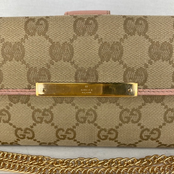 GUCCI GG Supreme Wallet on Chain - Picture 3 of 15